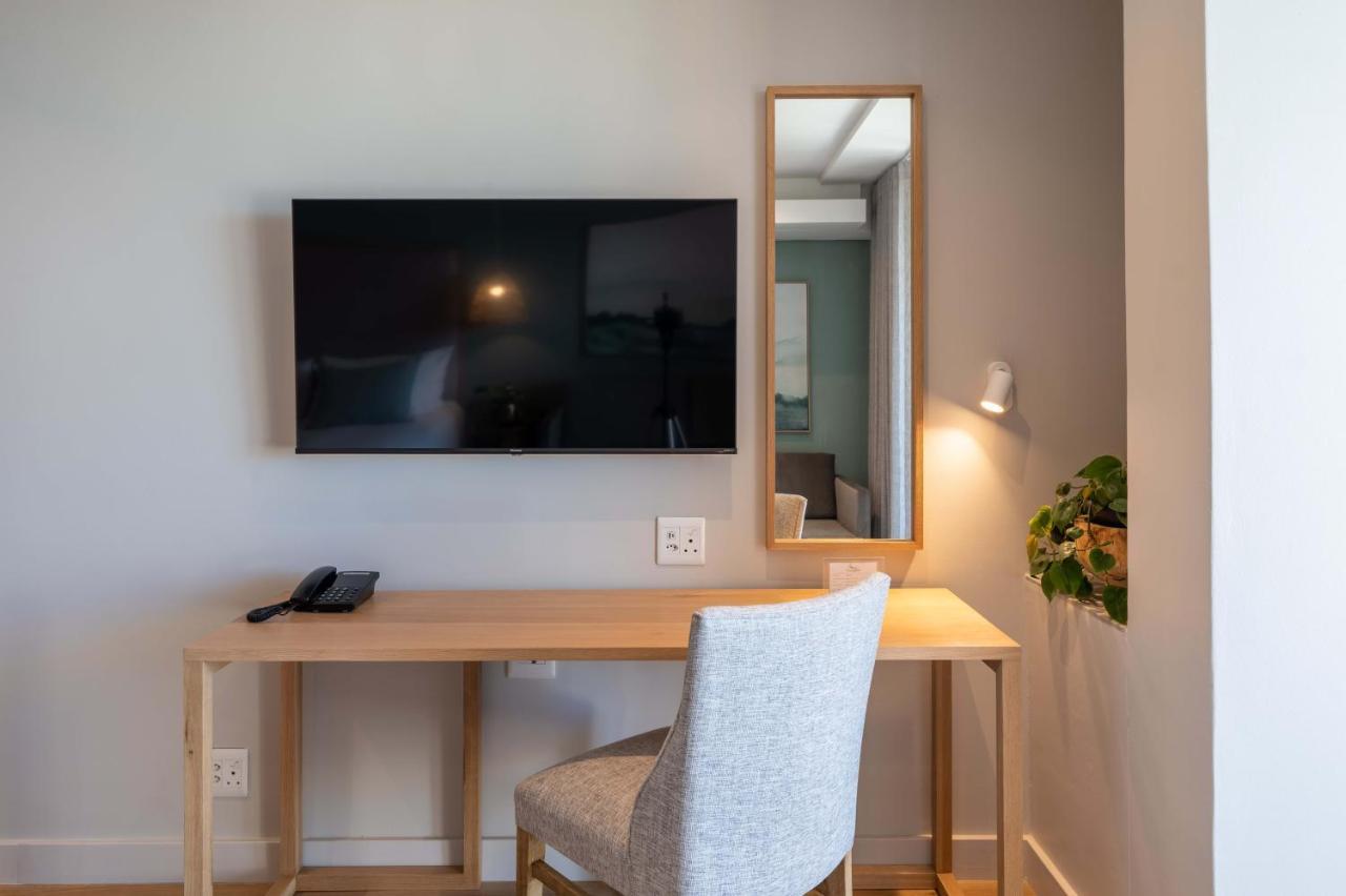 Plett Quarter Hotel - Lion Roars Hotels & Lodges Плеттенберг-Бей Экстерьер фото